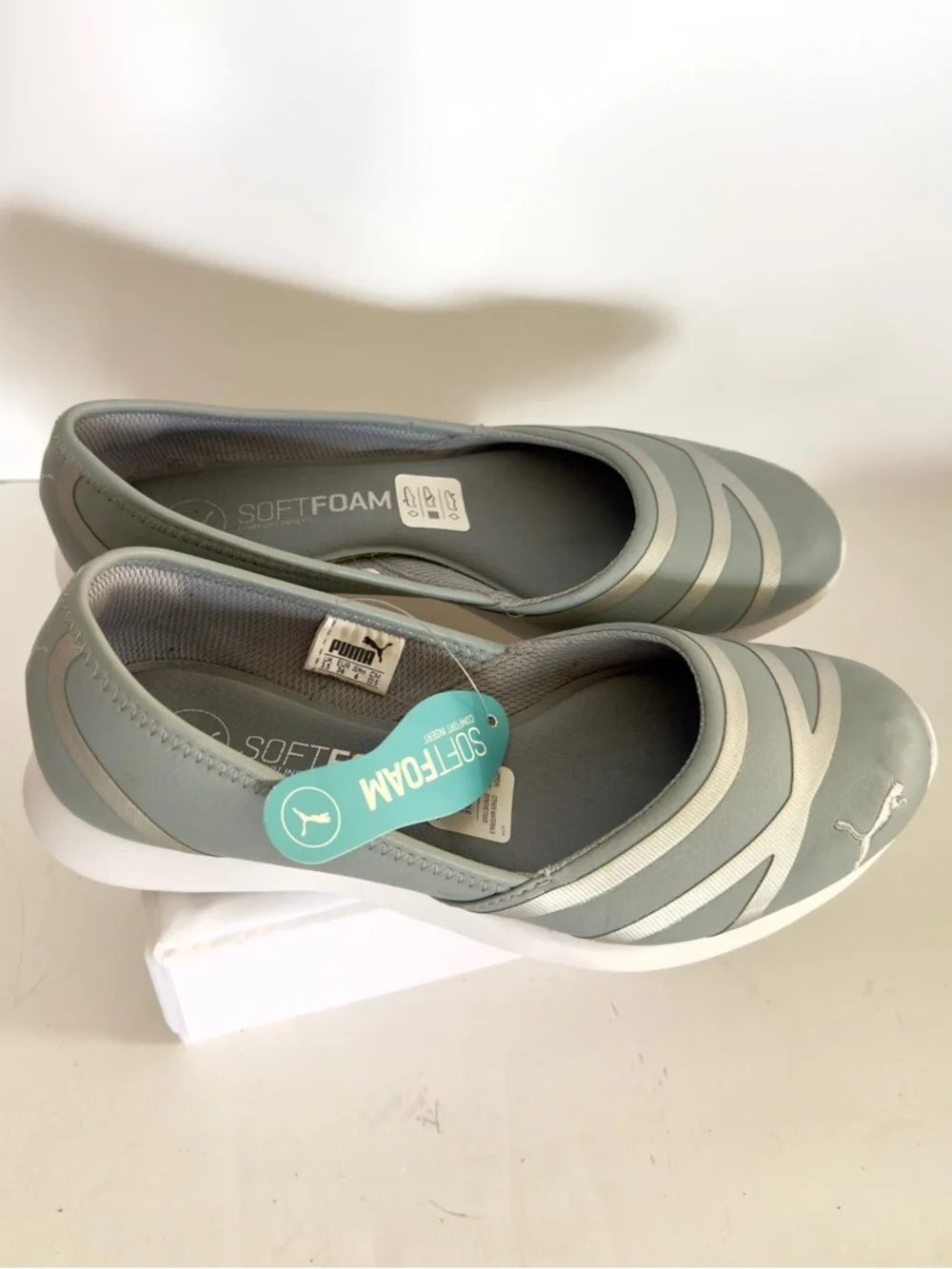 Puma NWT Women's Vega Ballet Slip On Walking Shoes Size 6